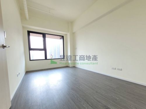 鉑克萊景觀2房車雙衛浴