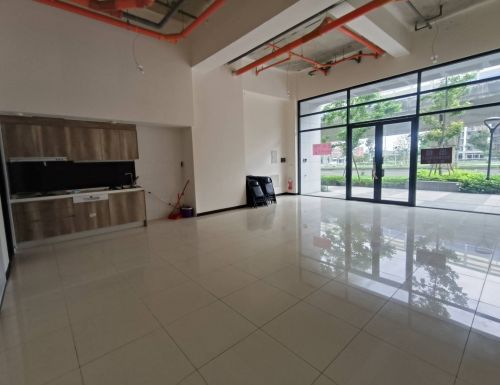 A10和發F1邊間挑高社區底商店面