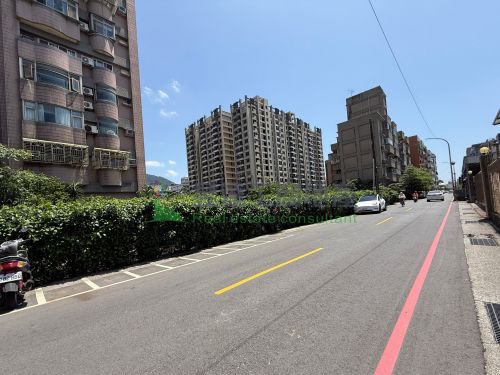 八里246住三