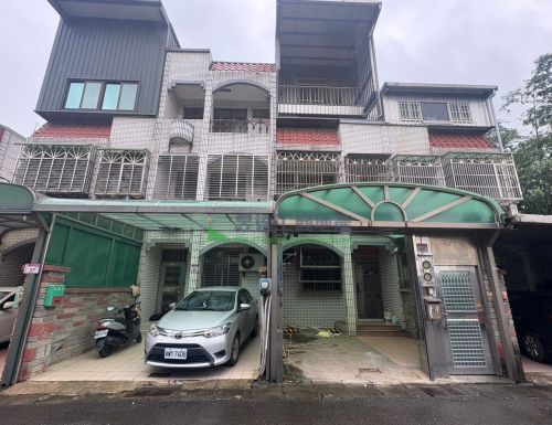 近青埔前院停車超值透天